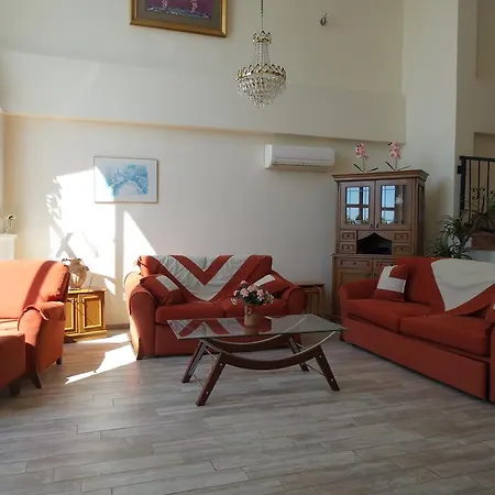Villa Iii *