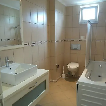 Villa Iii *